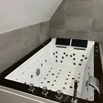아파트 Charming With Jacuzzi Centre Gare