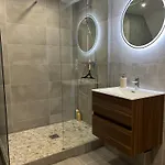 アパート Charming With Jacuzzi Centre Gare ストラスブール